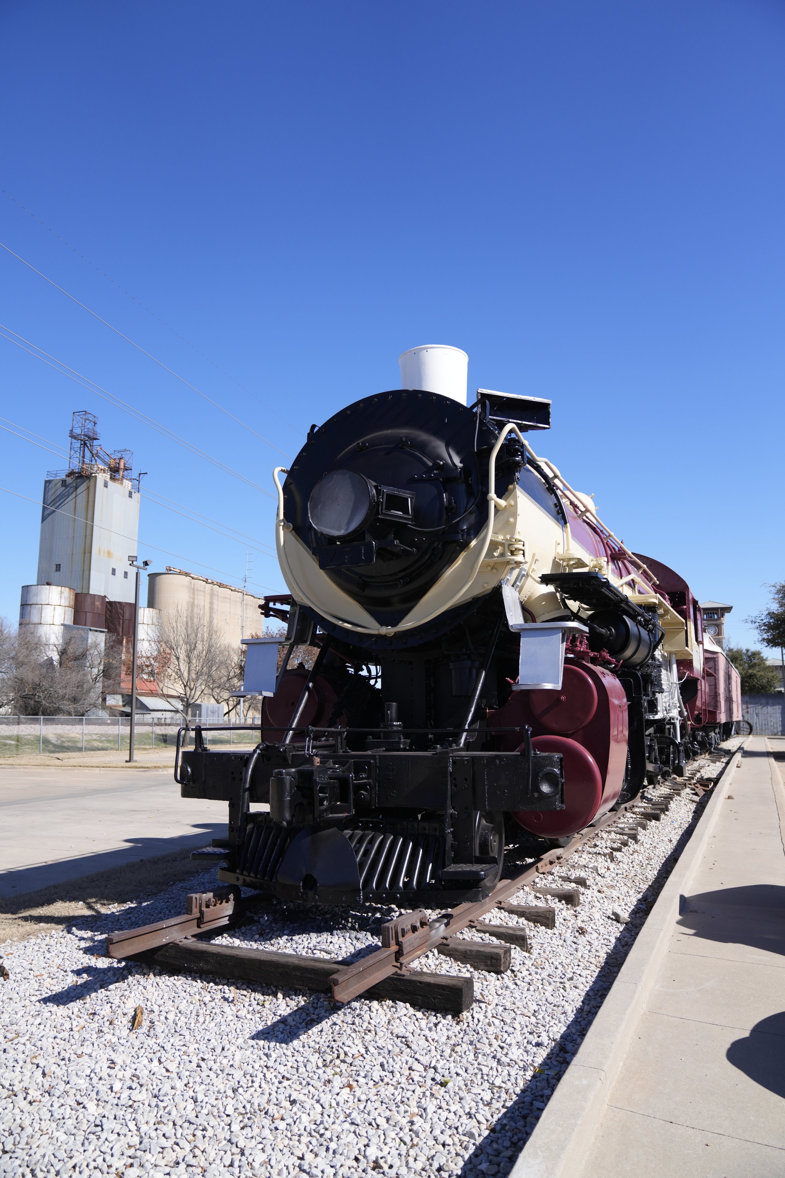 e, Texas Train