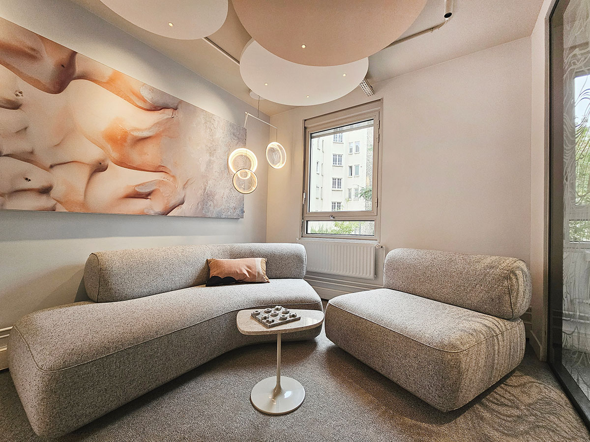 Zone de repos Rockfon showroom