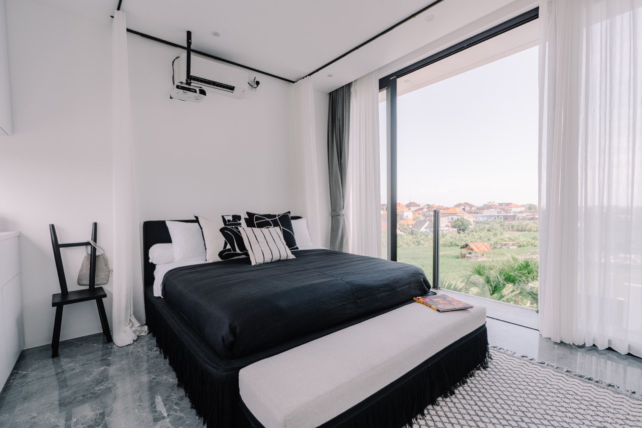 A private 2-bedroom villa with a pool in Canggu