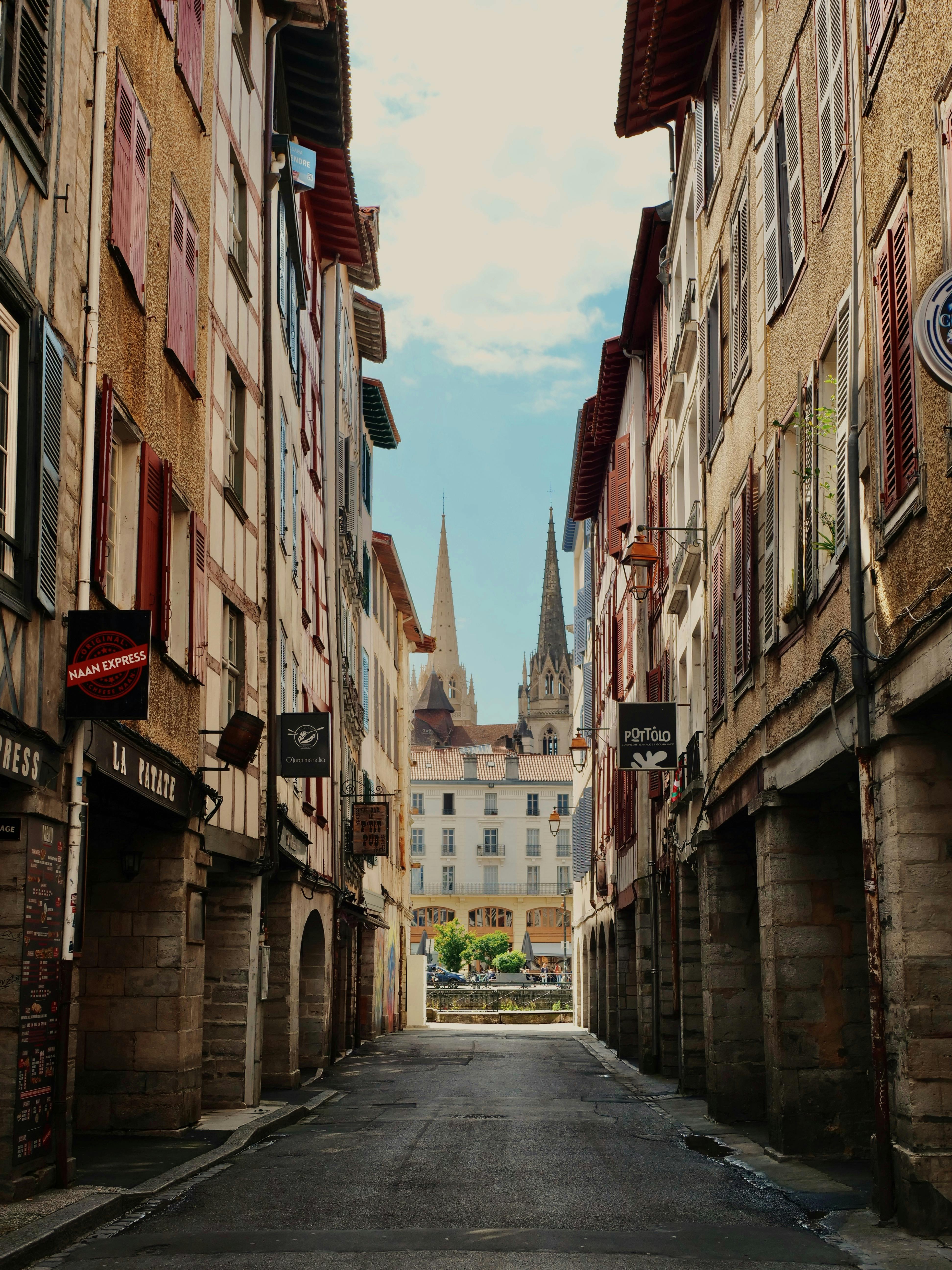 photo de la ville de clermont-ferrand en Auvergne