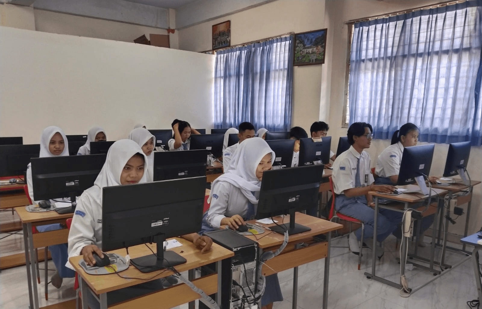 Pejabat Struktural yang DIlantik Bersama Perwakilan Dinas Pendidikan dan Pengurus YPCU