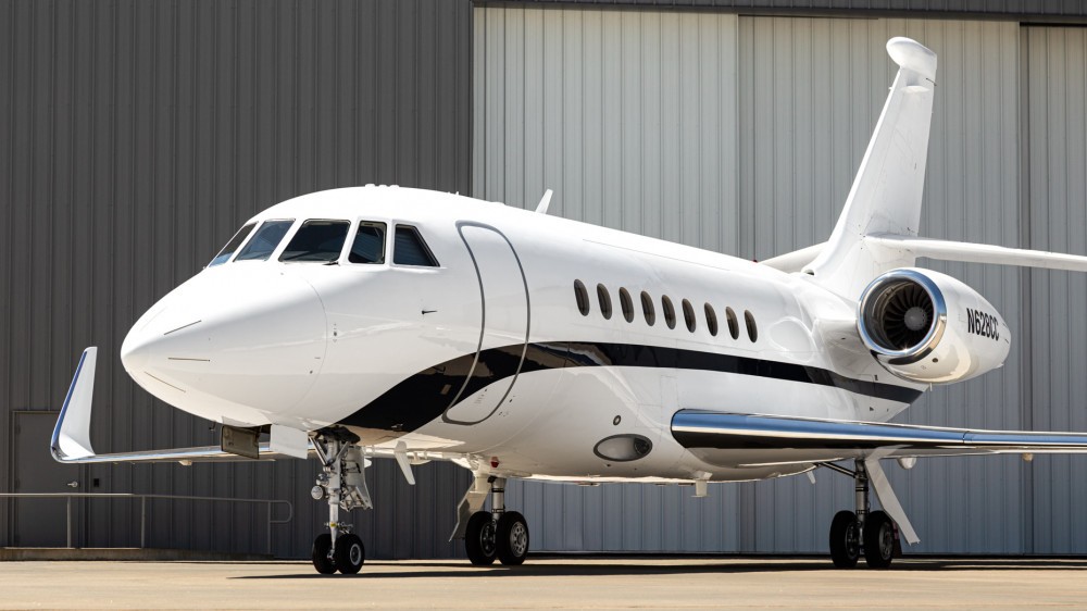 Charter a Falcon 2000