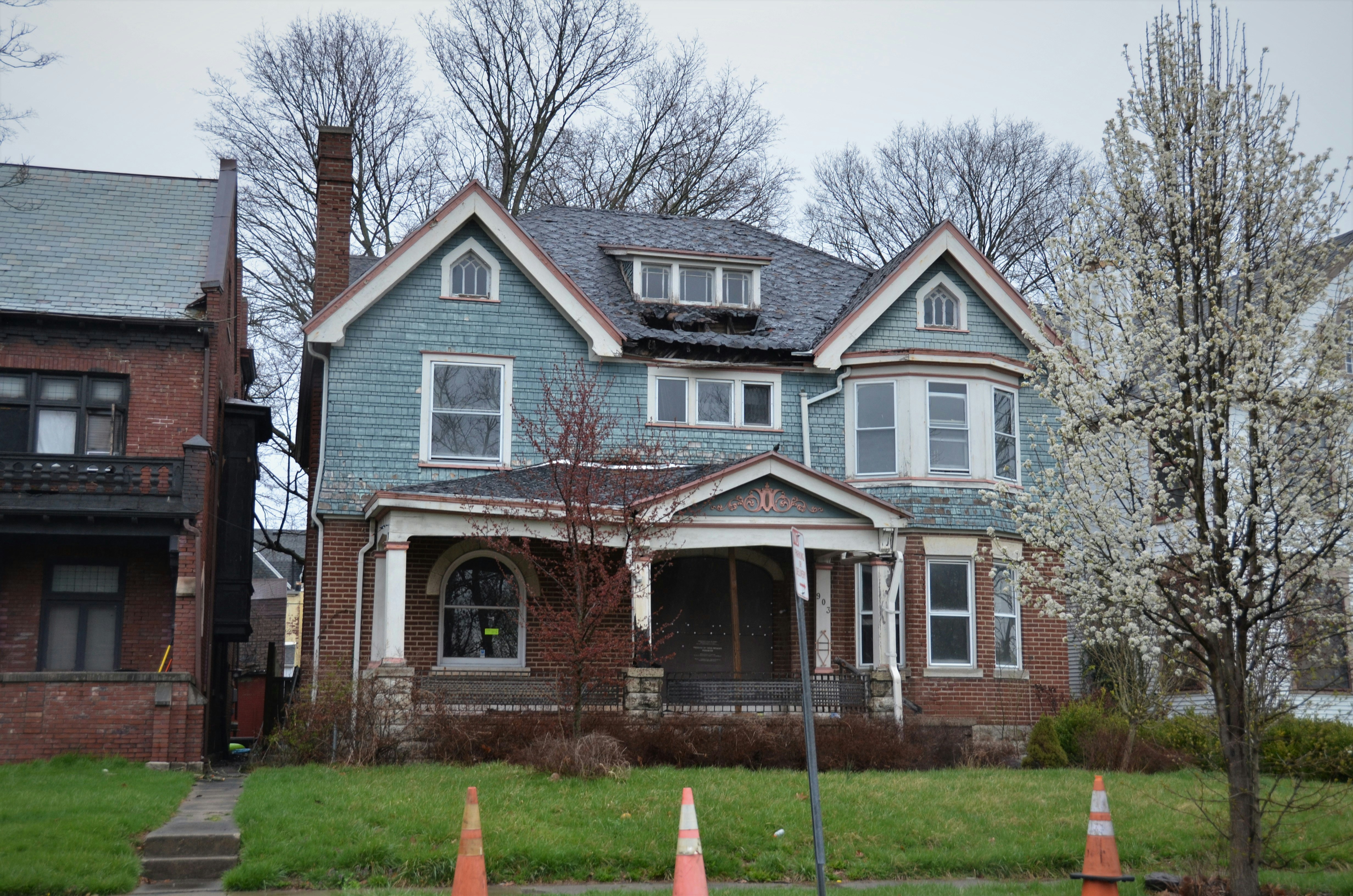 homeowners picking up DIY projects