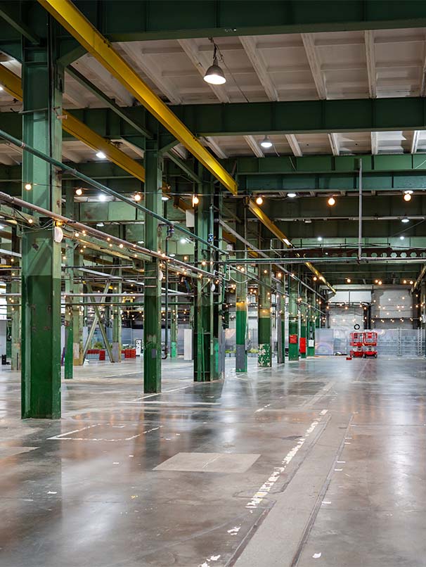 Empty clean warehouse