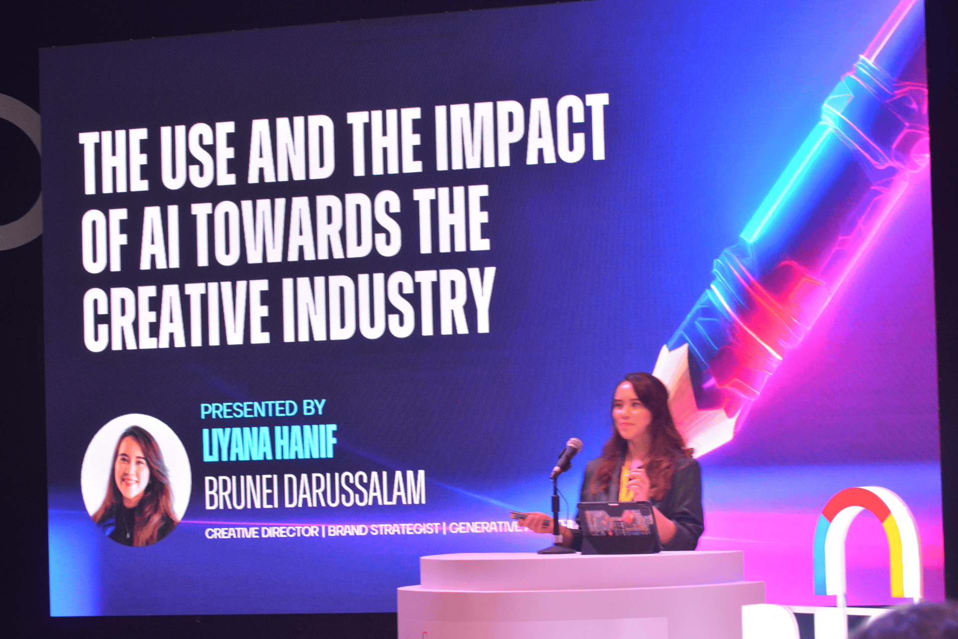 Young white English man in his mid to late 20s