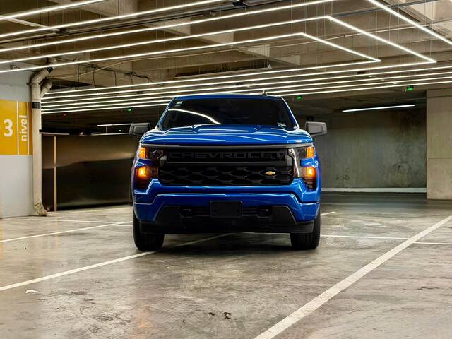 Chevrolet Silverado 5.3 V8 Custom Doble Cabina 4X4 At