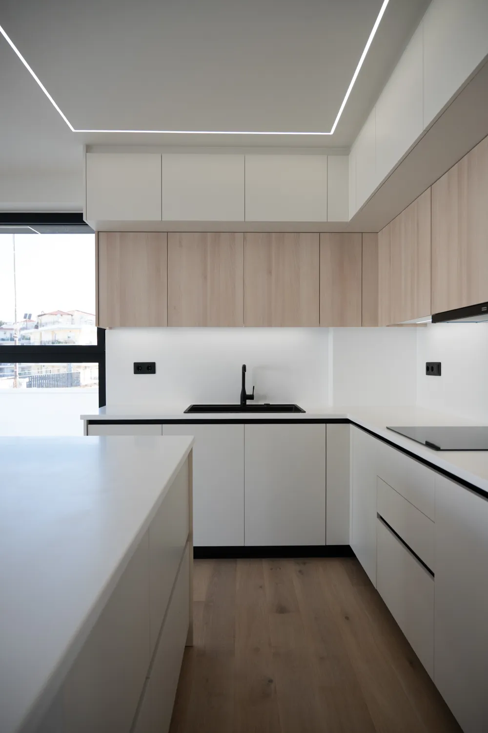 Finished kitchen at Ithomis 31