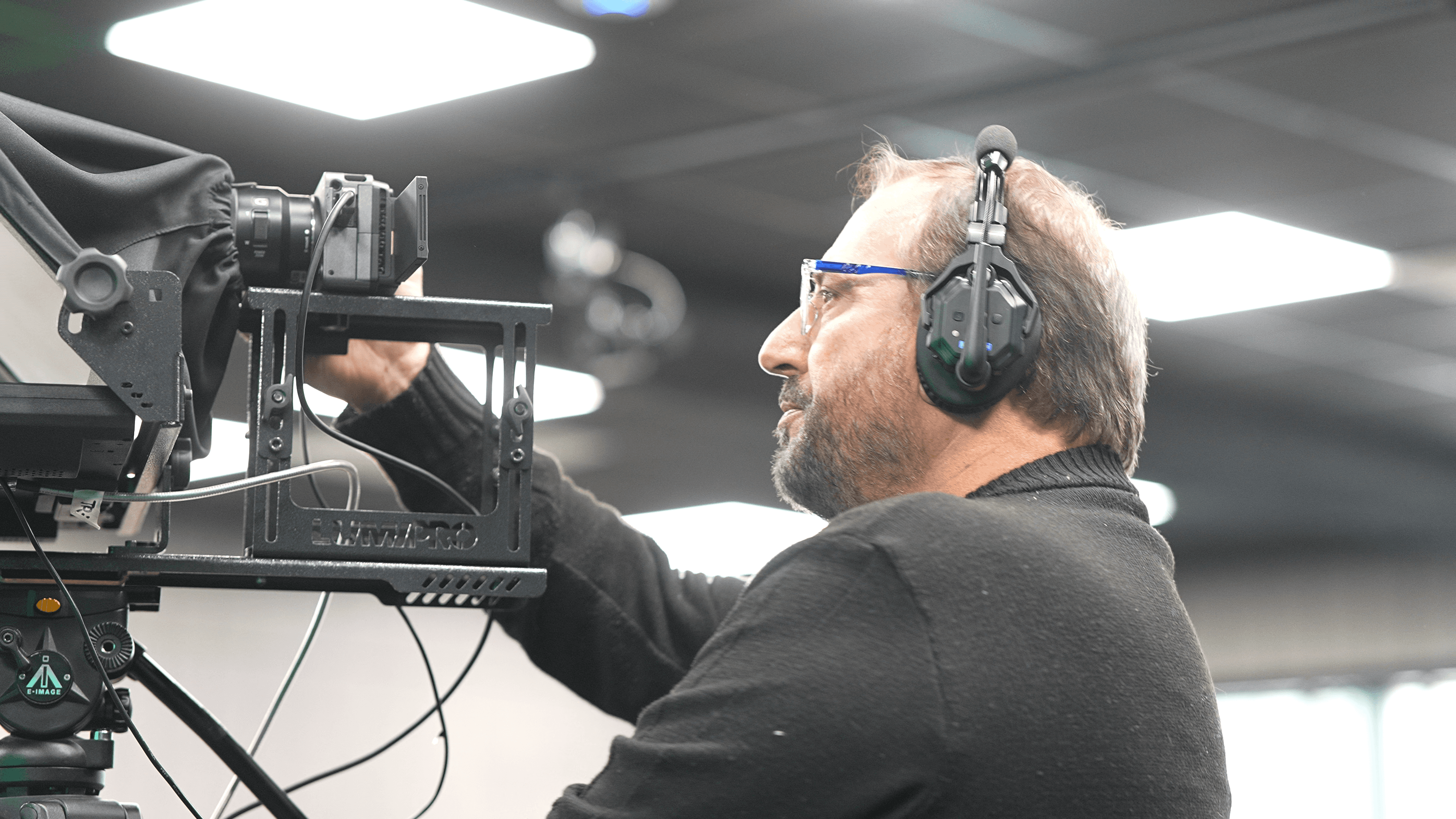 A man with mic