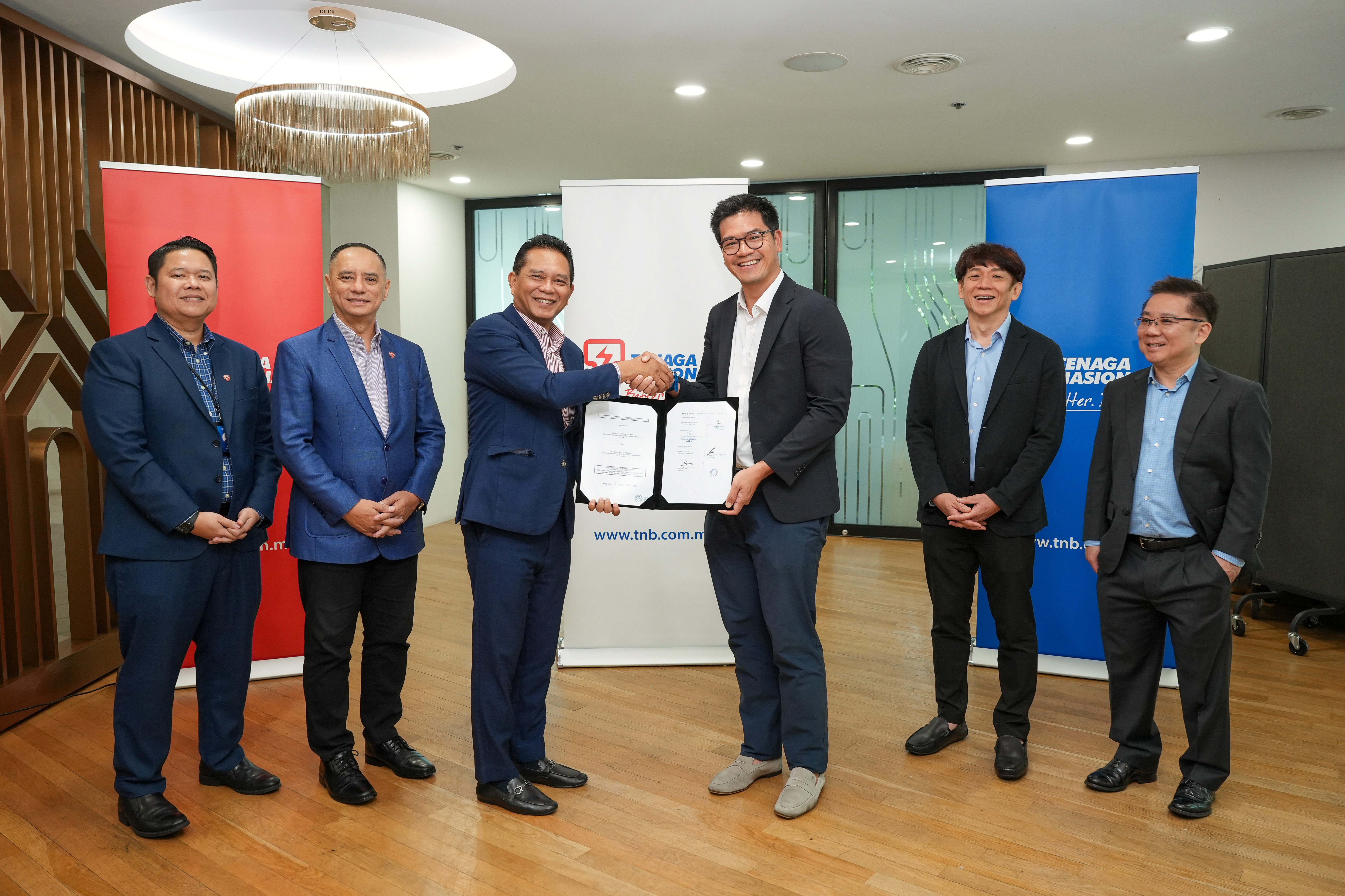 TNB and Racks Central Sign Electricity Supply Agreement for Johor AI Data Center Campus