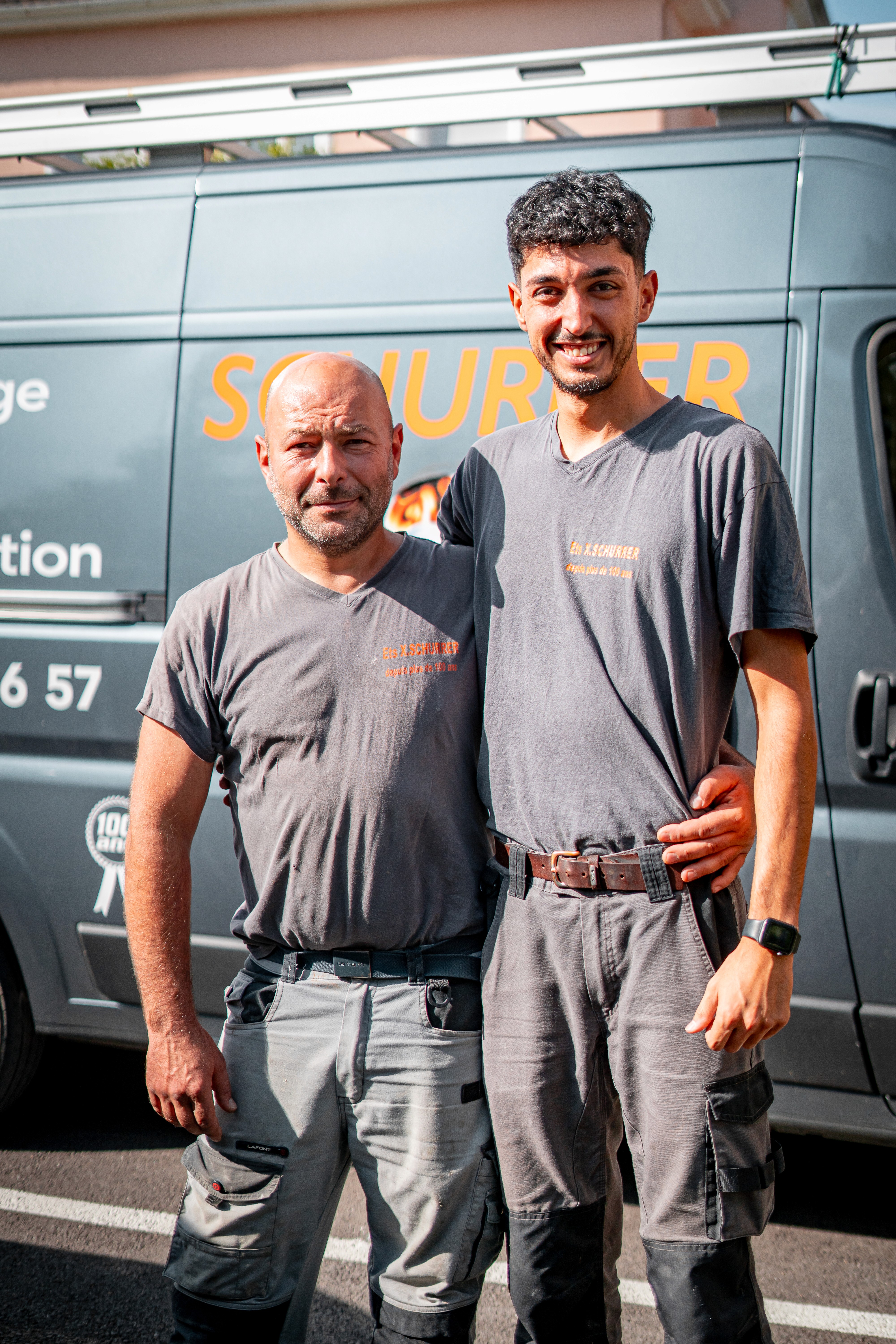 Équipe d’installateurs photovoltaïques locaux en Alsace