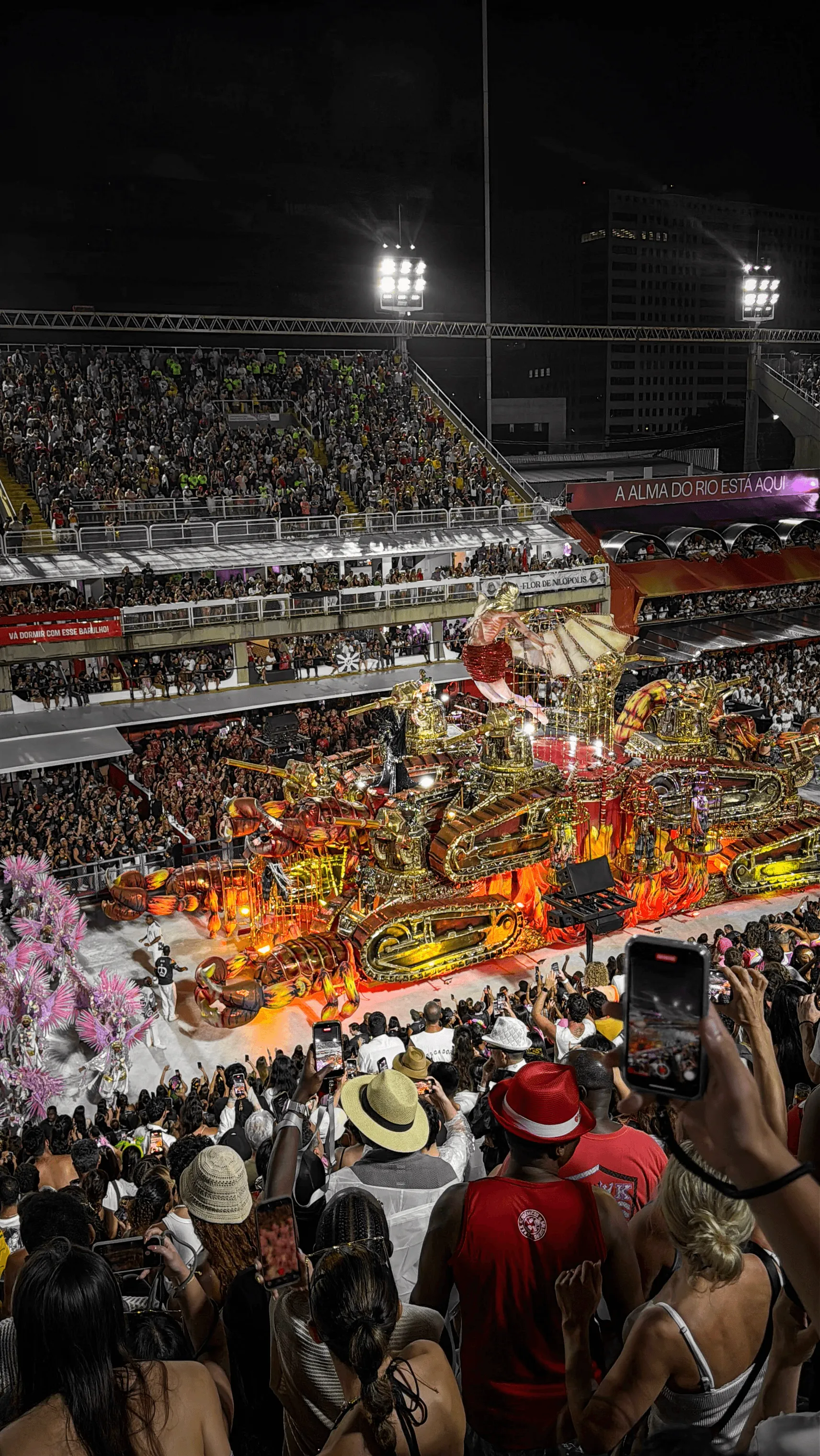 char de carnaval au sambadrome