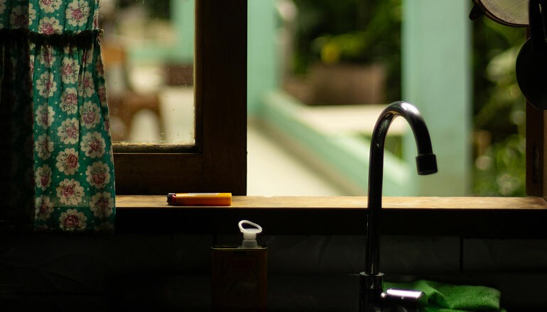 Kitchen sink