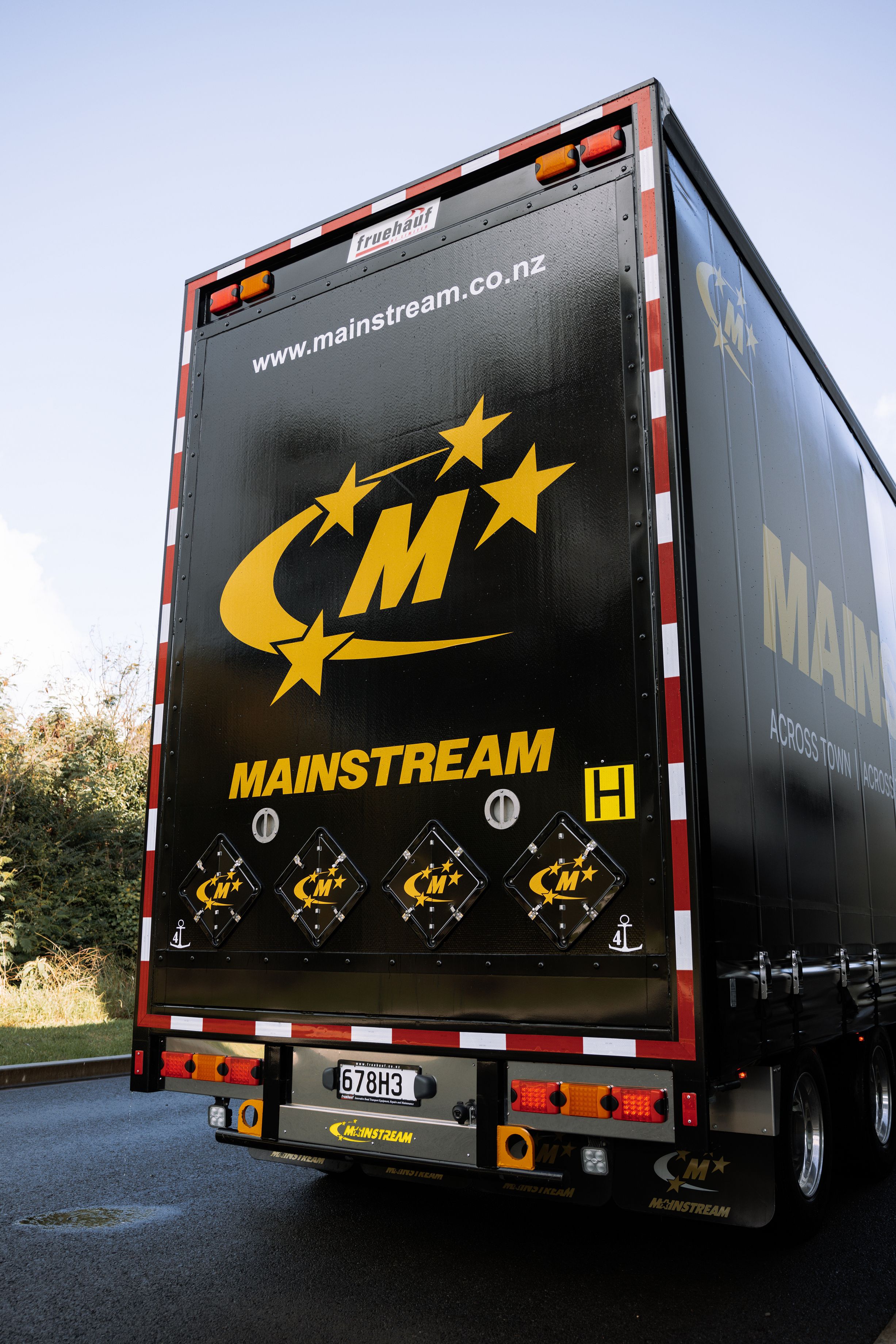 Wind turbines in a dry open landscape