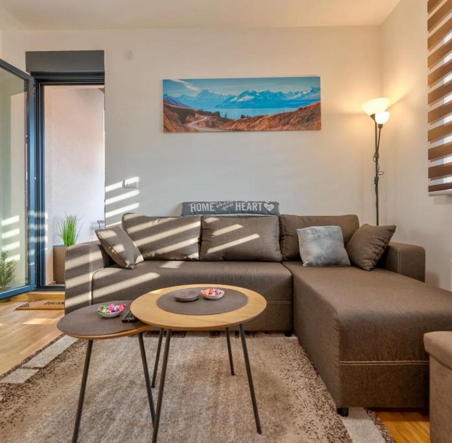 Slike dnevnog boravka apartmana Haven Home na Zlatiboru