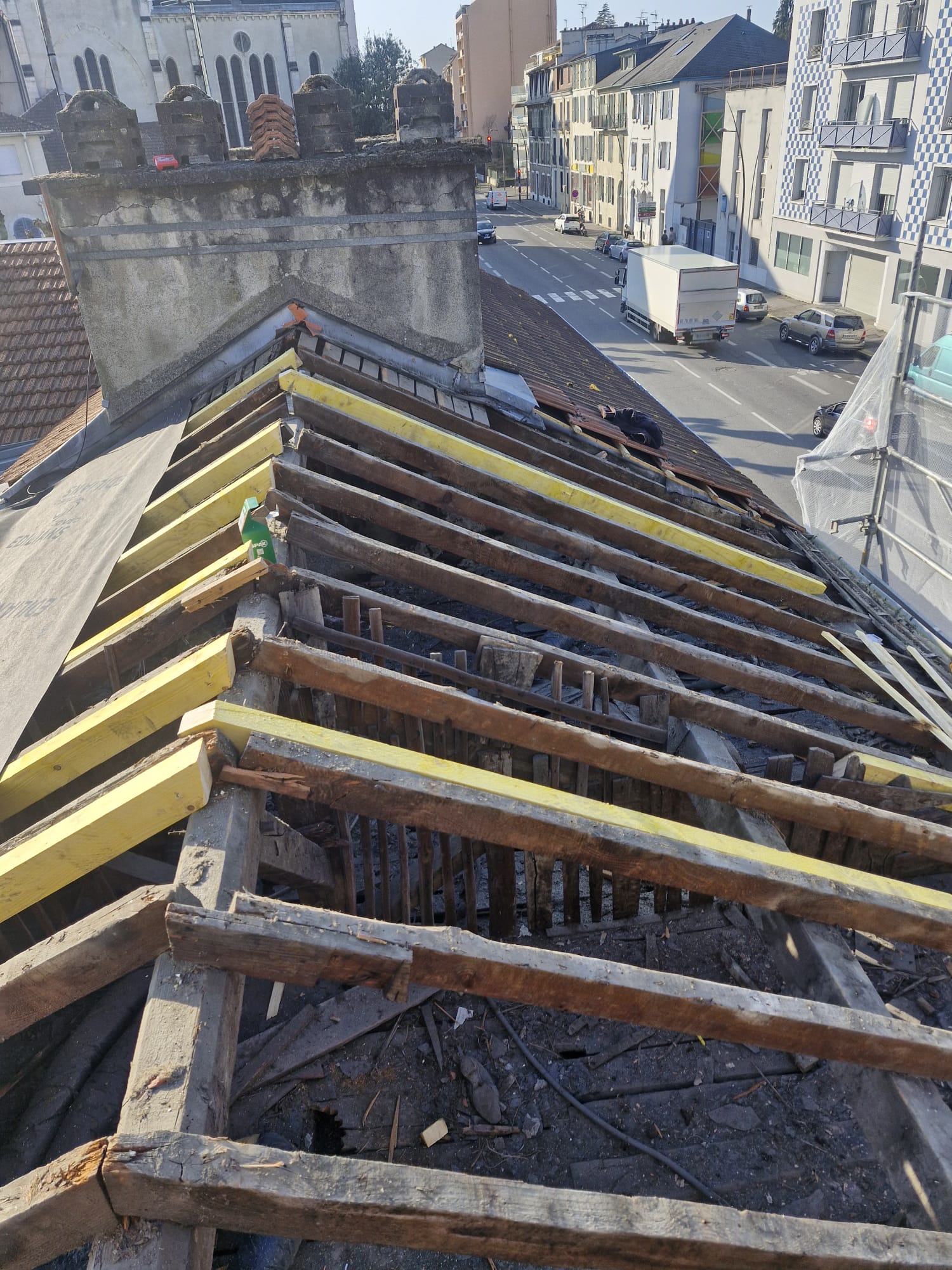 Isolation de combles perdus par soufflage de laine à Pau