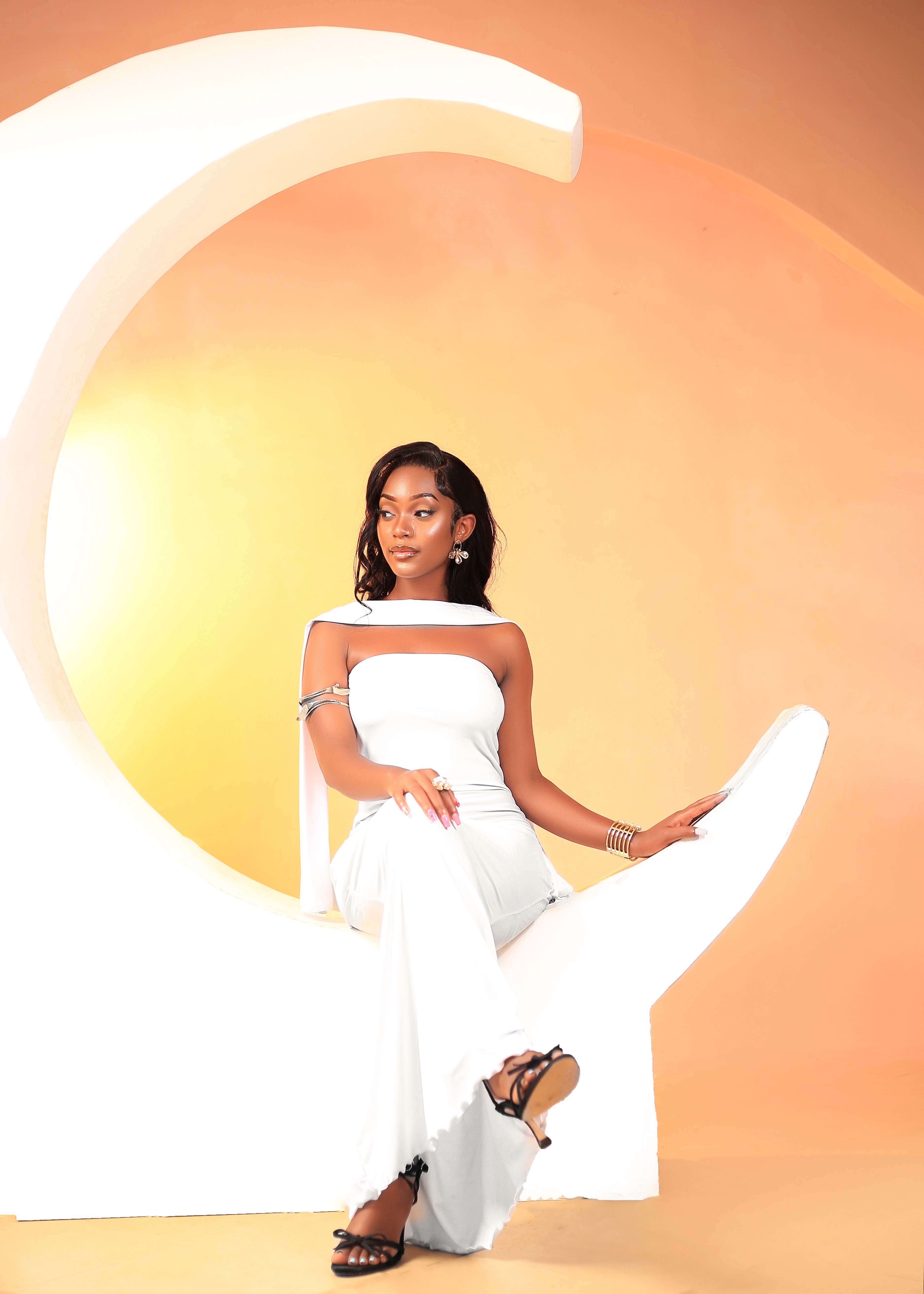 a black female model