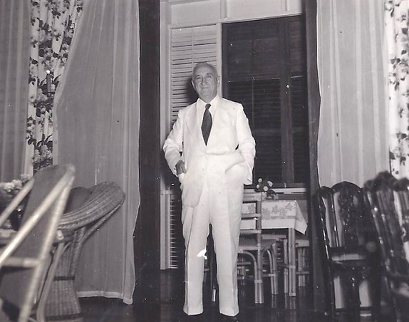 Abuelito in living room 1952.jpg