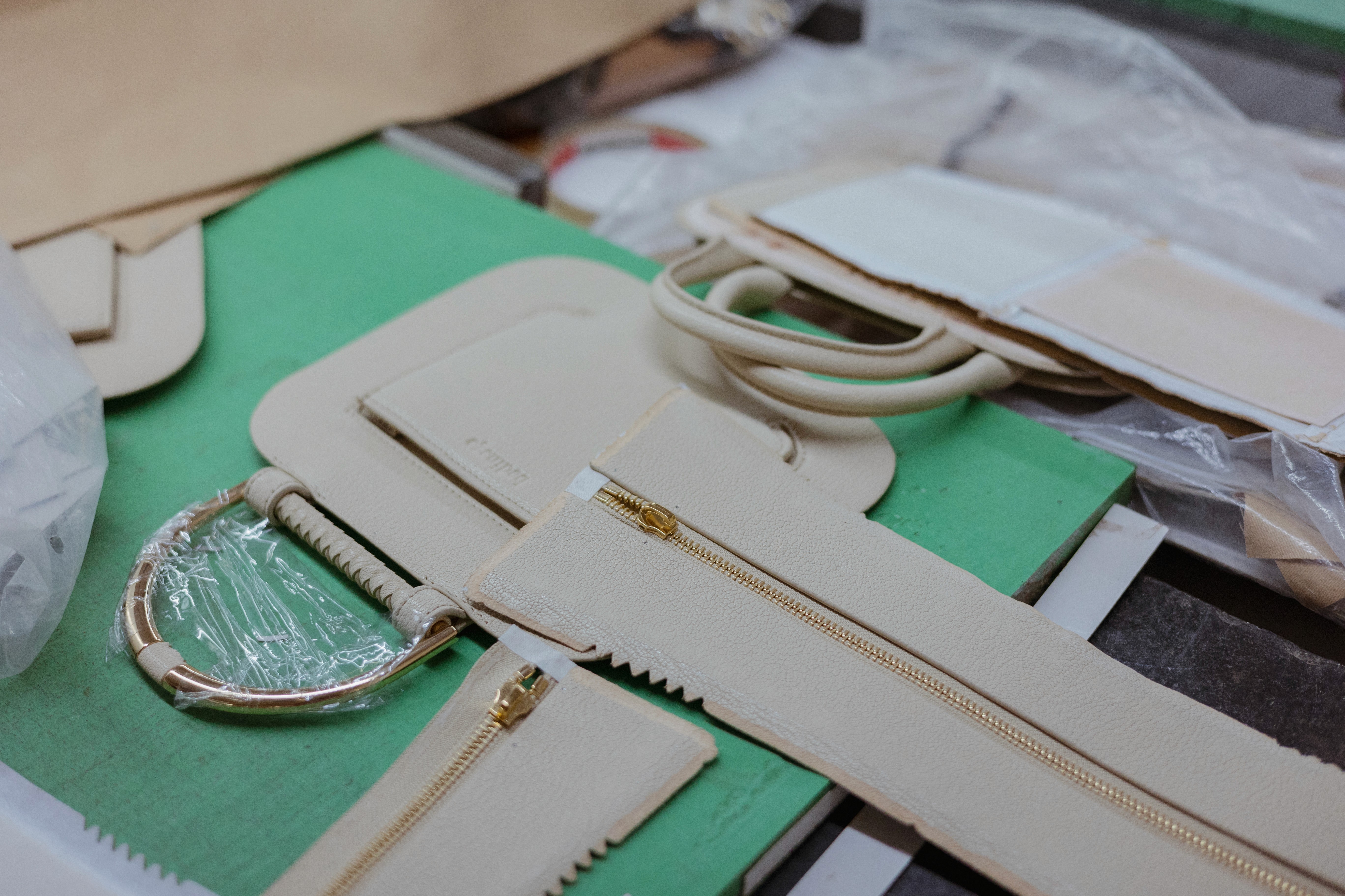 Discretion & Confidentiality Image