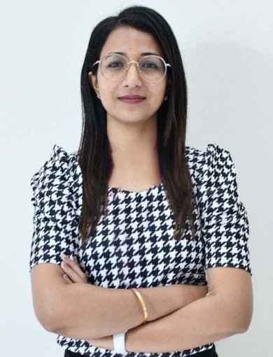 Shivani Tyagi (COO)