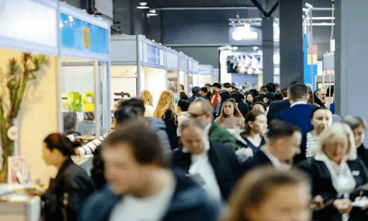 푸드엑스포 카자흐스탄에 방문한 무수한 인파