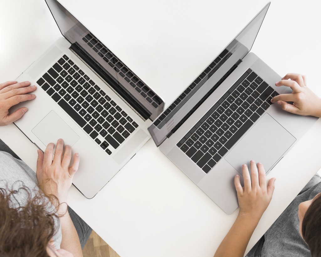 How to Screen Share on Mac: 3 Methods for Remote Collaboration
