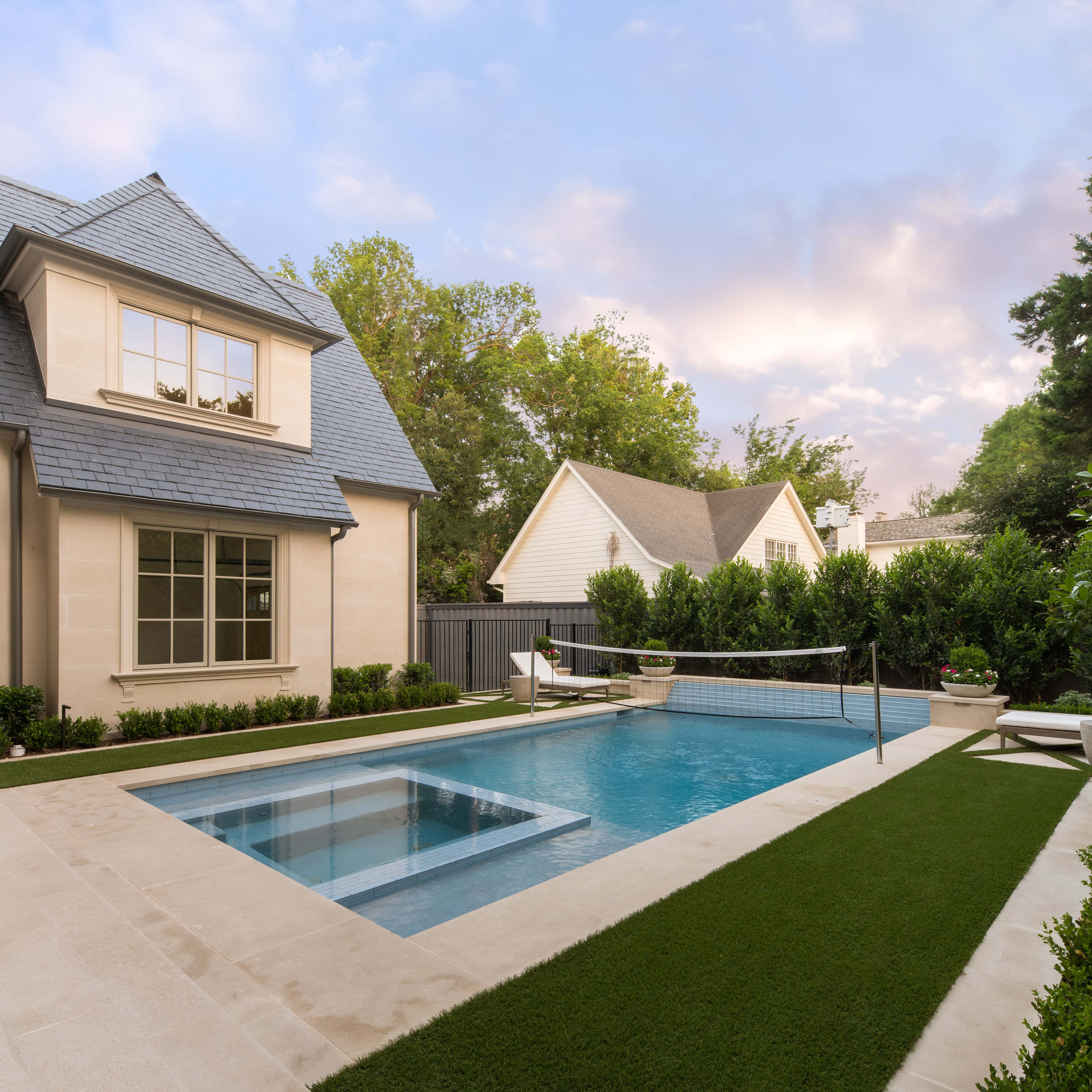backyard synthetic turf in University Park