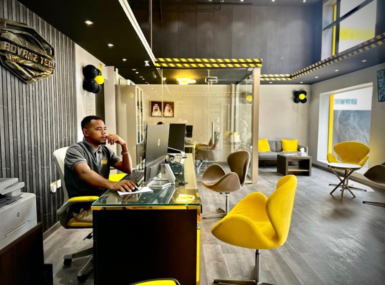 advanztechs receptionist at the front office