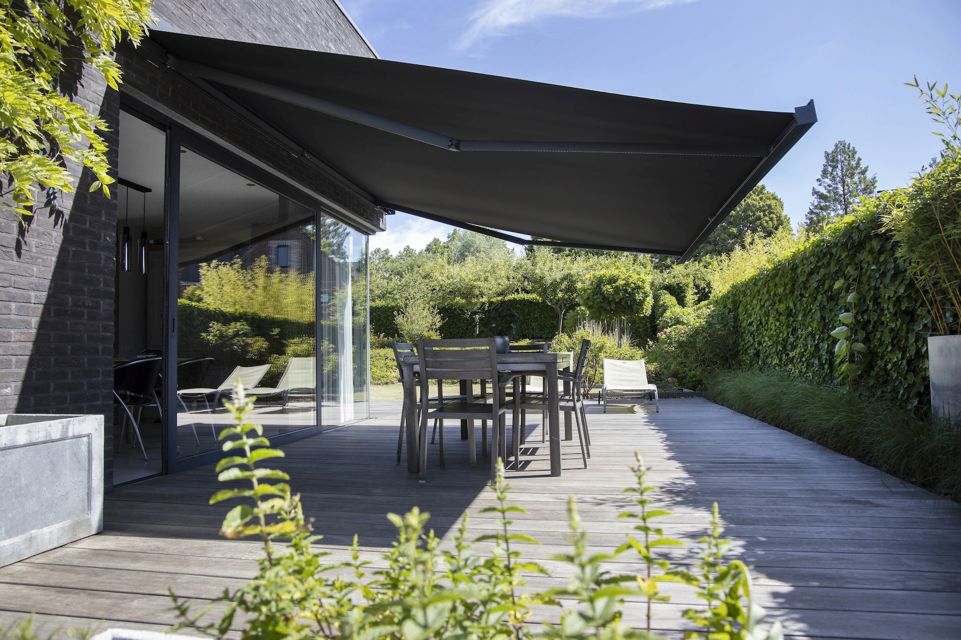 Zonwering - Dugreja Putten