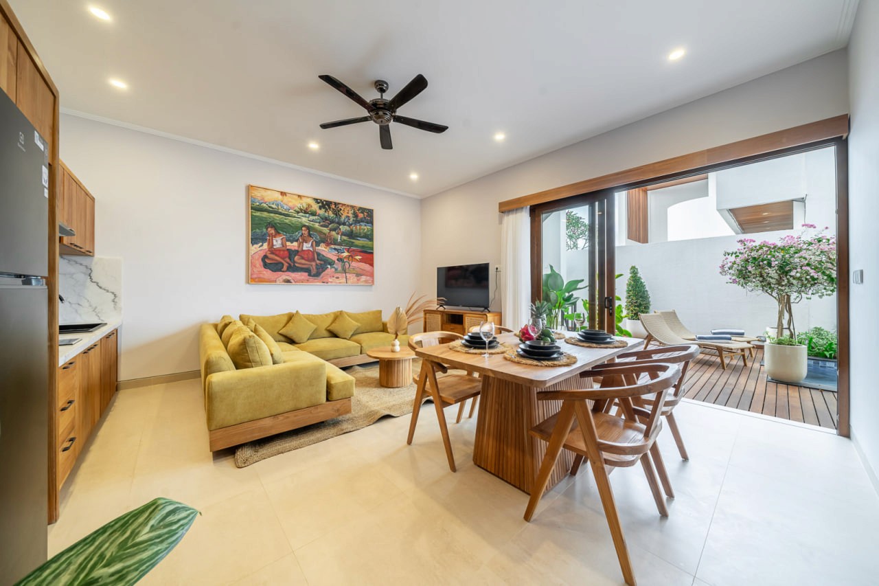 Completed 3- and 5-bedroom villas in a residential complex in Sanur, located just 6 minutes from the ocean