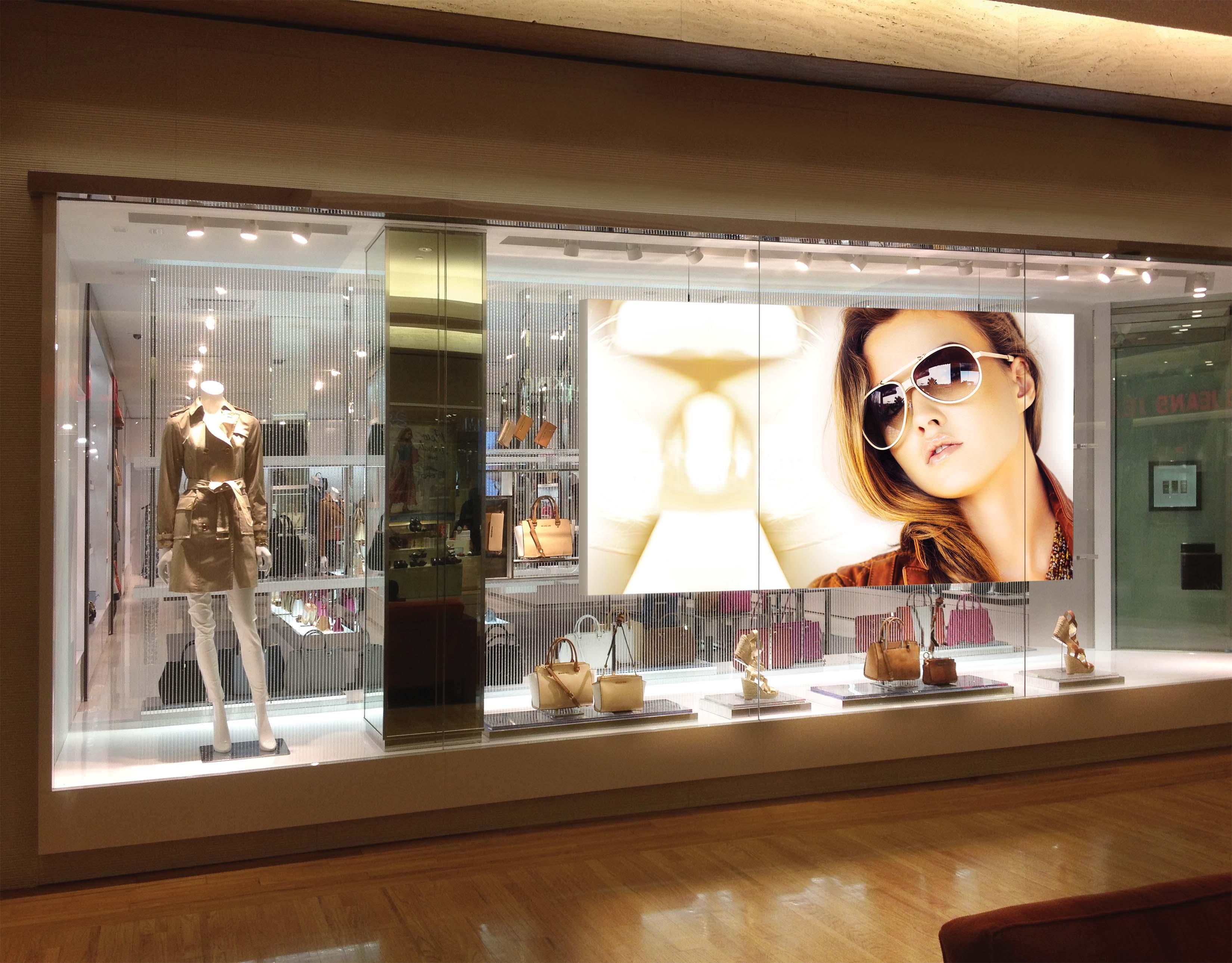 櫥窗廣告視覺焦點 Window Advertising Focal Point