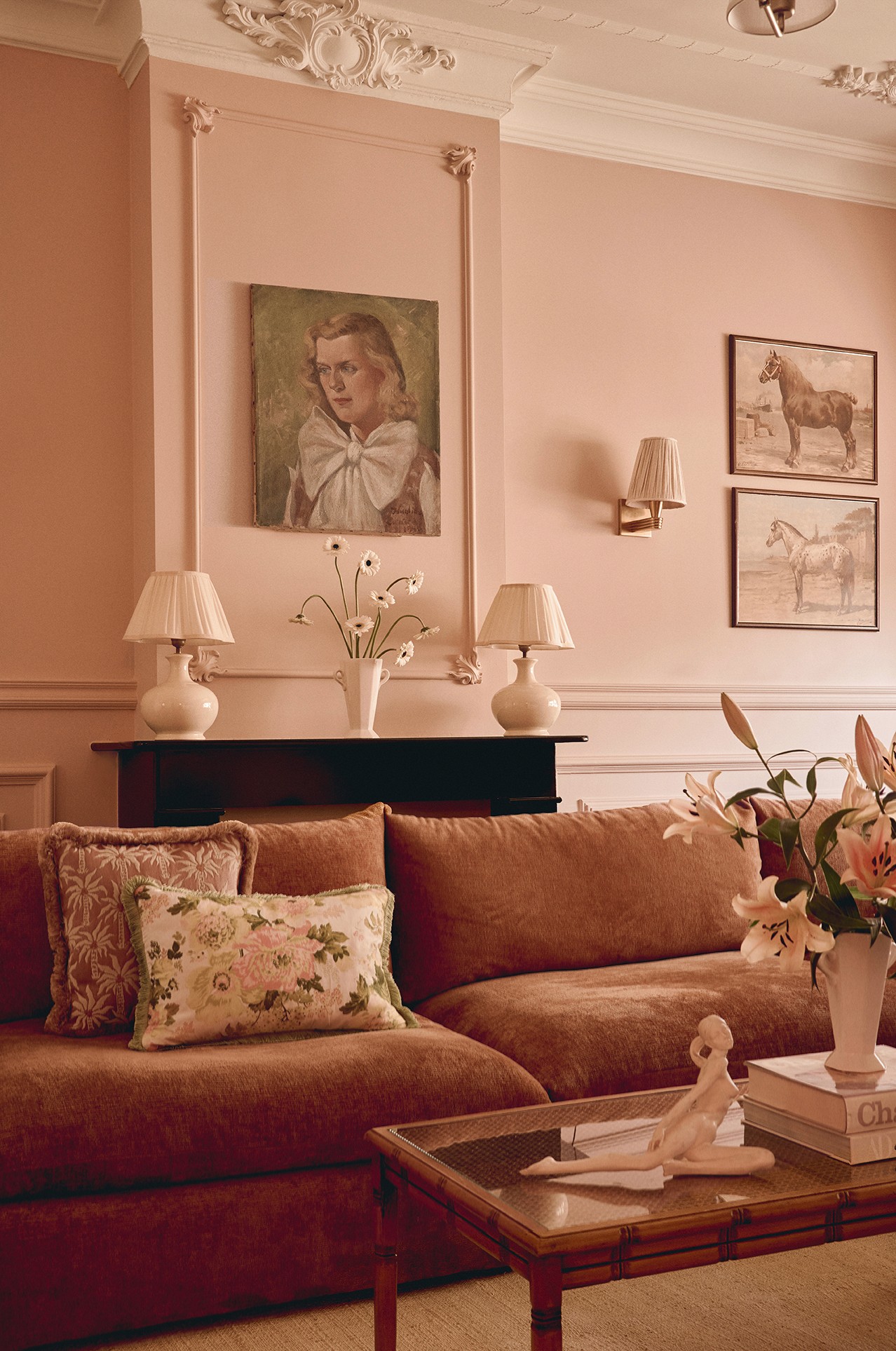 Detailshot woonkamer Morris & Co behang