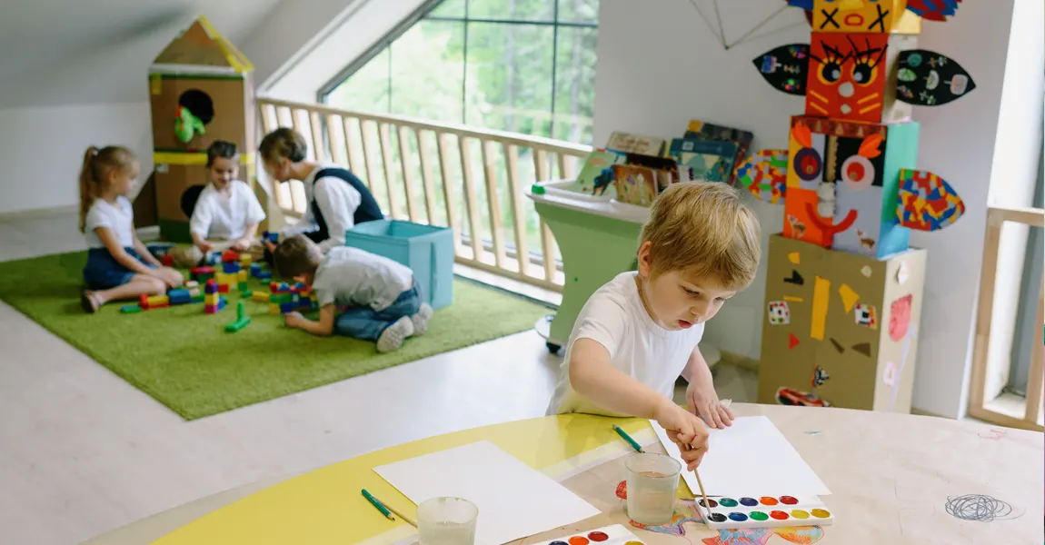 What Is a Micro School? Micro School vs Traditional School