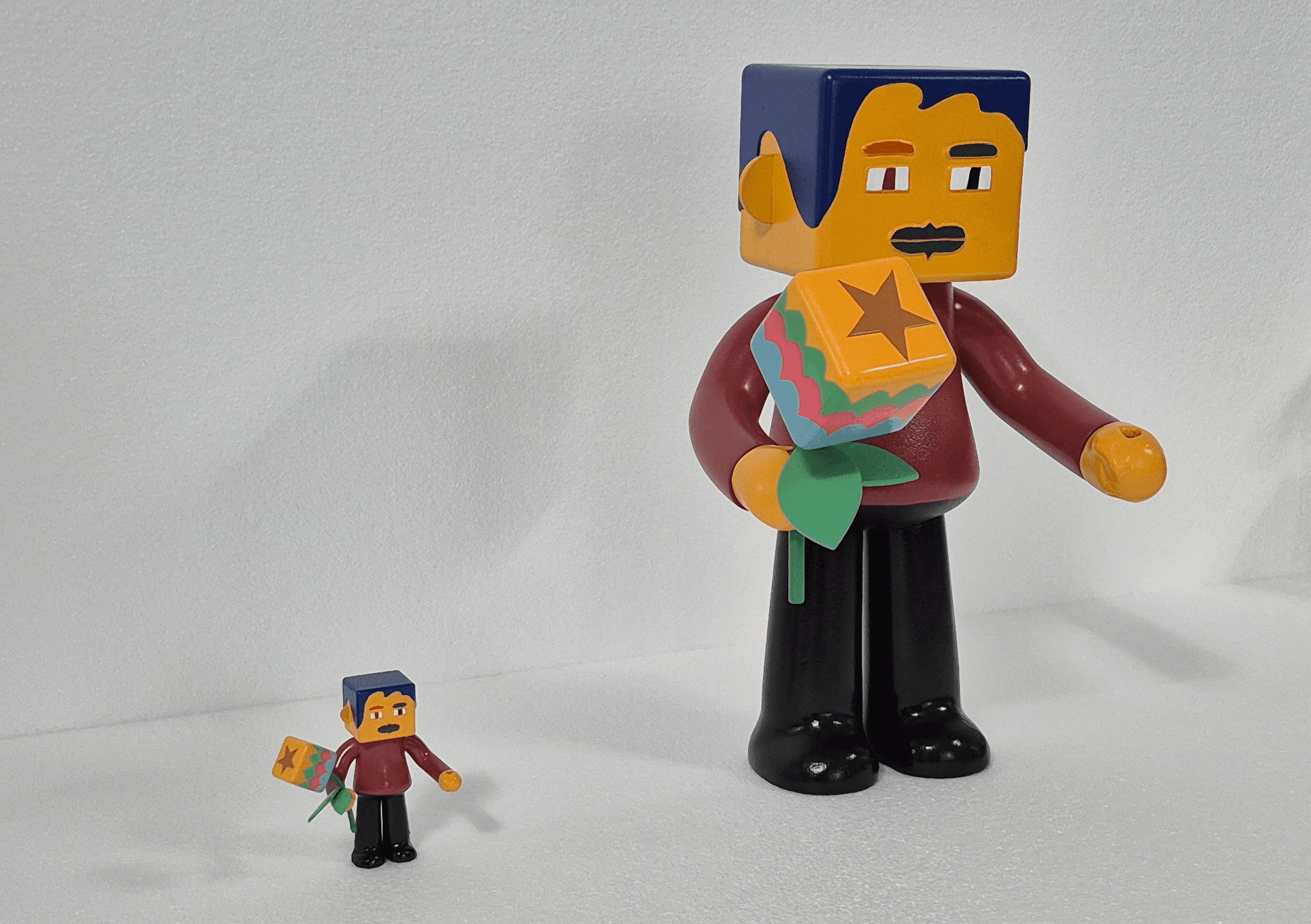 NEMO CREW figures in small and large scale, Kimustudio KIMUNIVERSE art toy fabrication by Team Lorem — 소형, 대형 두 가지 사이즈의 네모크루 피규어, 키뮤스튜디오 아트토이 제작