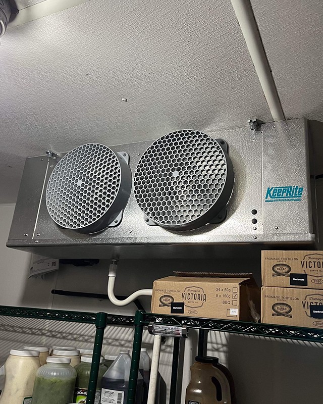 Évaporateur de chambre froide avec ventilateurs
