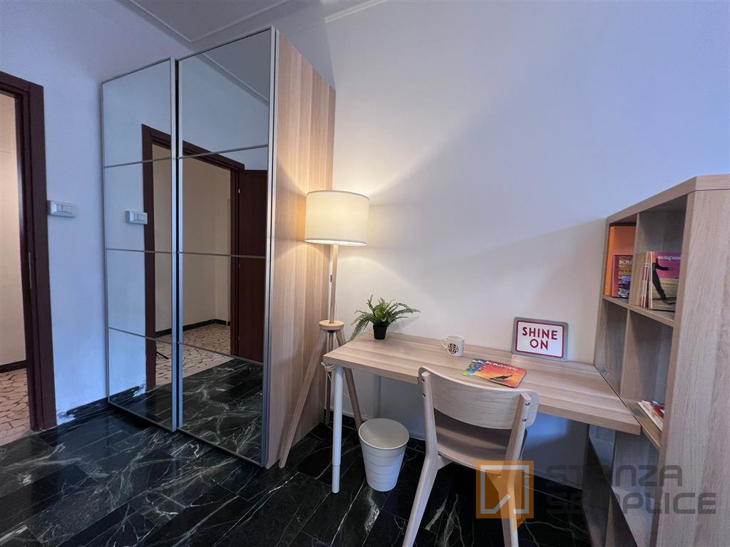 13 sqm room in Via Santa Maria Maggiore, Bologna