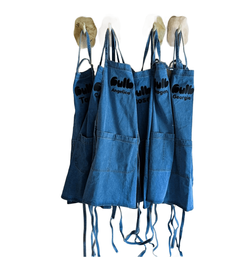 Bulb salon aprons