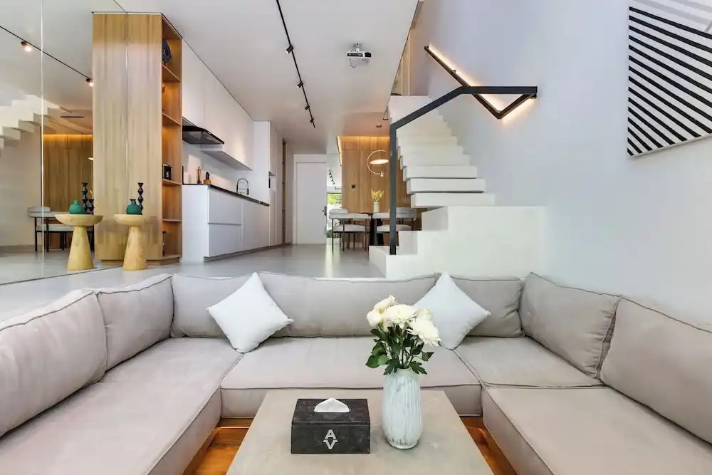 1-bedroom townhouse in ALEX VILLAS (Complex 5) in Berawa, Canggu