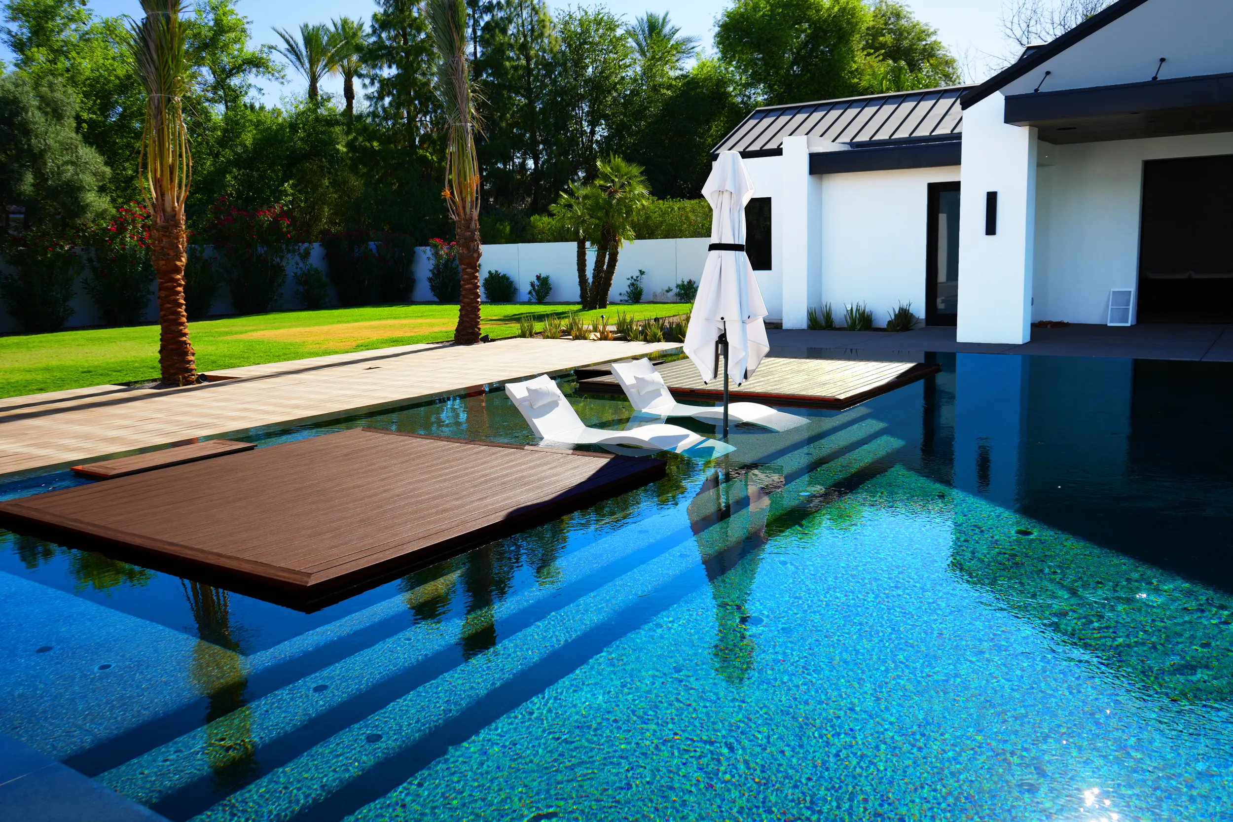 HBC Decks. Where Vision Meets Craftsmanship