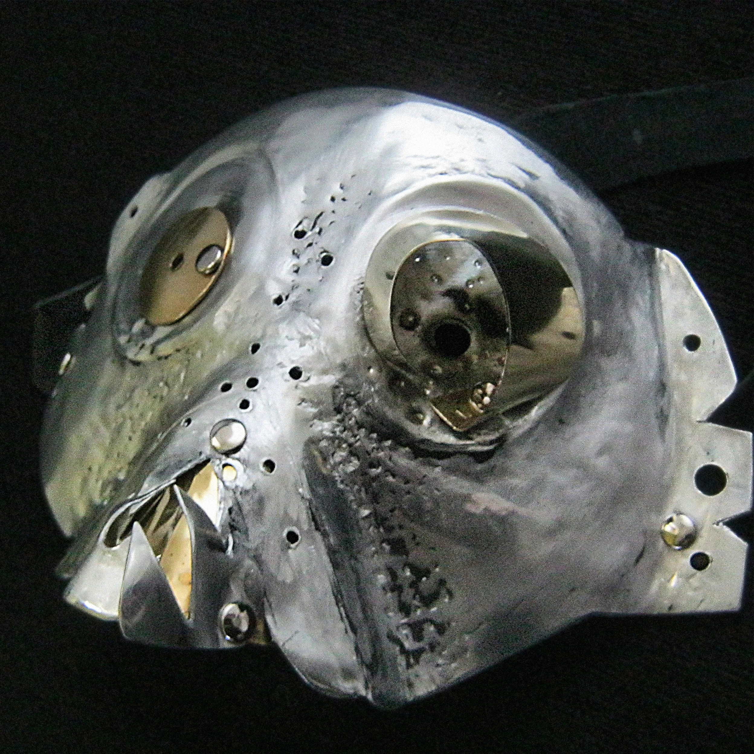profile AK contemporaryart mask sculpture aluminum