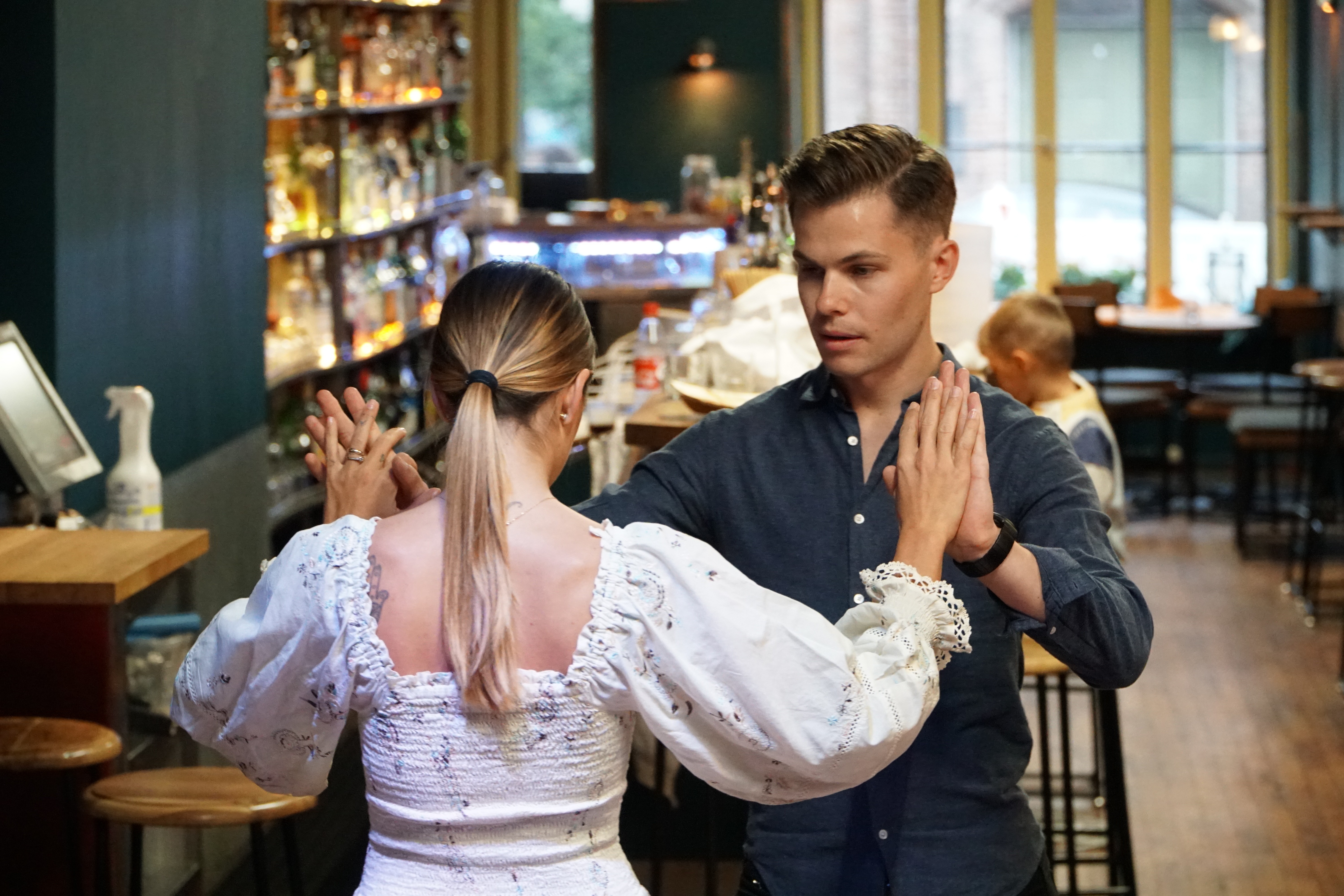 Munich Dance Bar Tanzkurse mit David Schimbäck in München