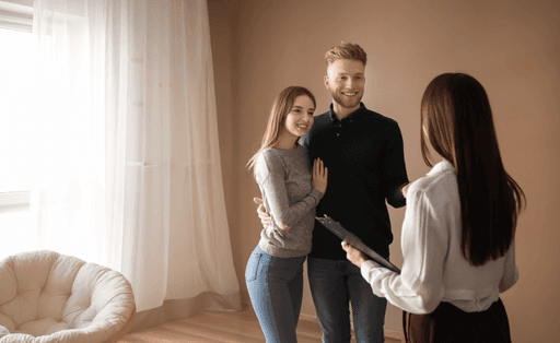 A Leeting agent getting into contact with landlords using LocalRankPro's Landlord connect service