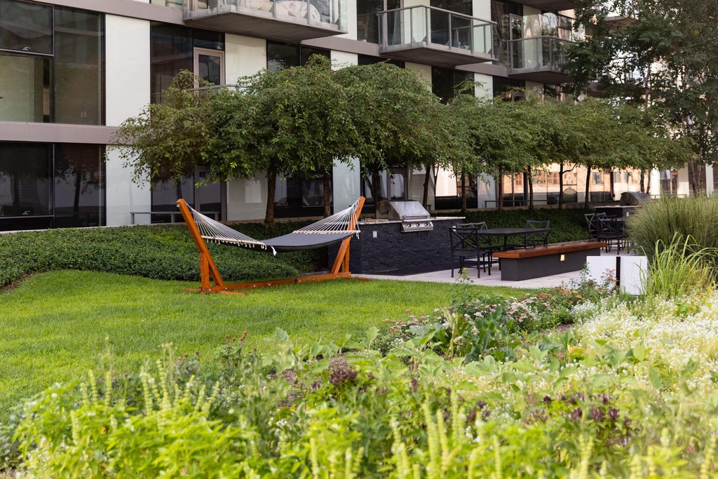 Hammock and grilling stations  at Catalyst West Loop Chicago apartments