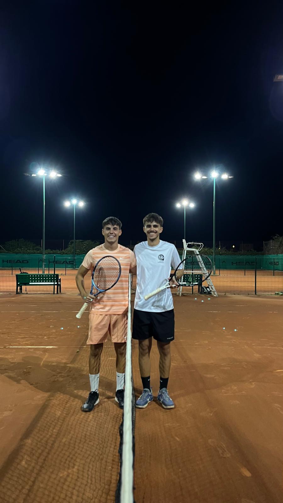person holding tennis racket