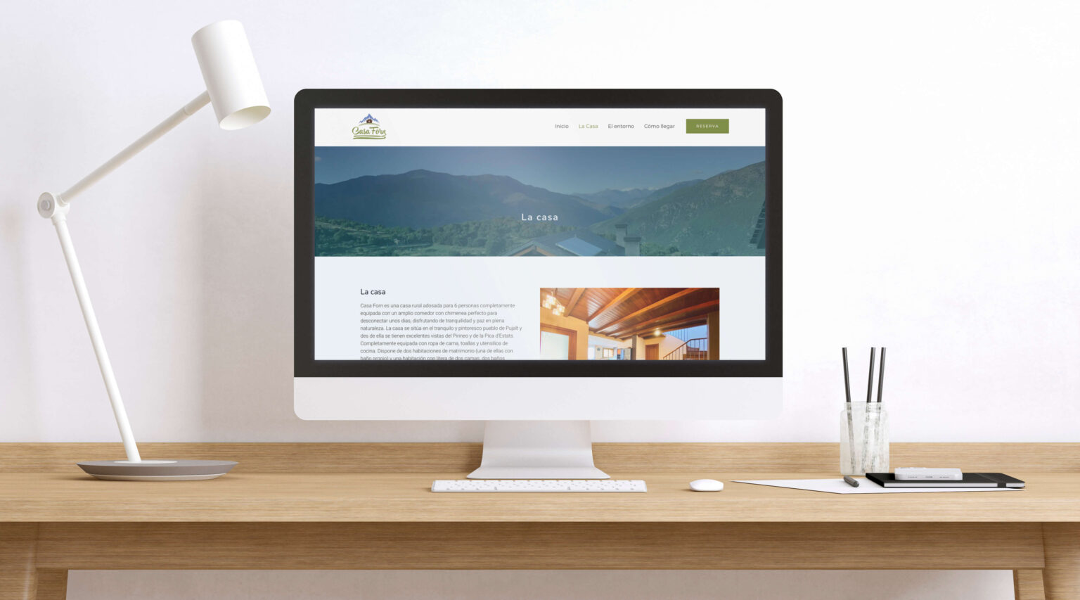 Computer with the prototype of casa Forn