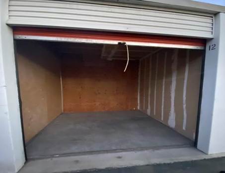 하늘, 부지, 야외, 건물이(가) 표시된 사진

자동 생성된 설명