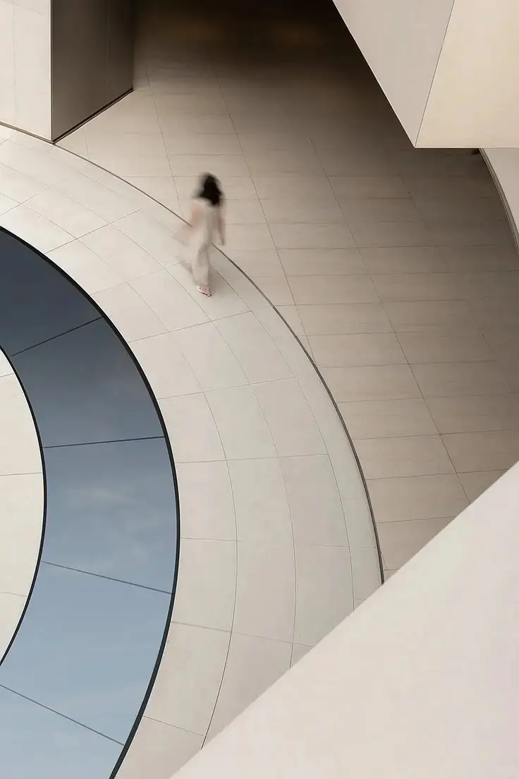 Aerial view of curved modern architecture — Semantic insurance sector