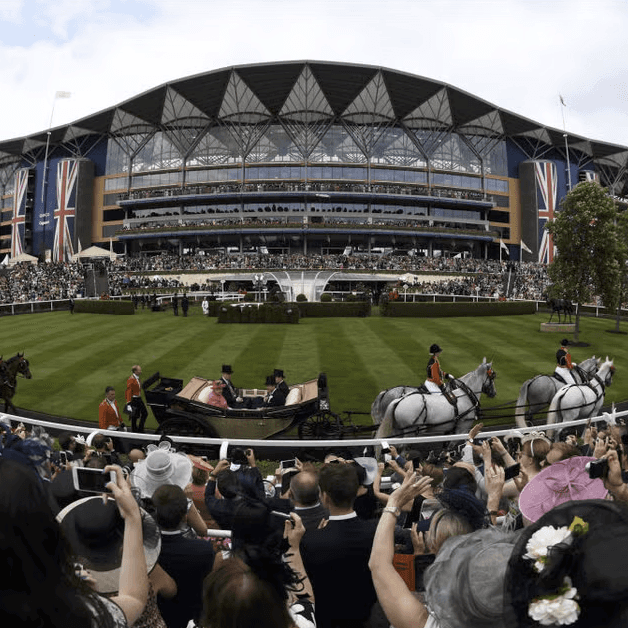 Royal Ascot racing atmosphere