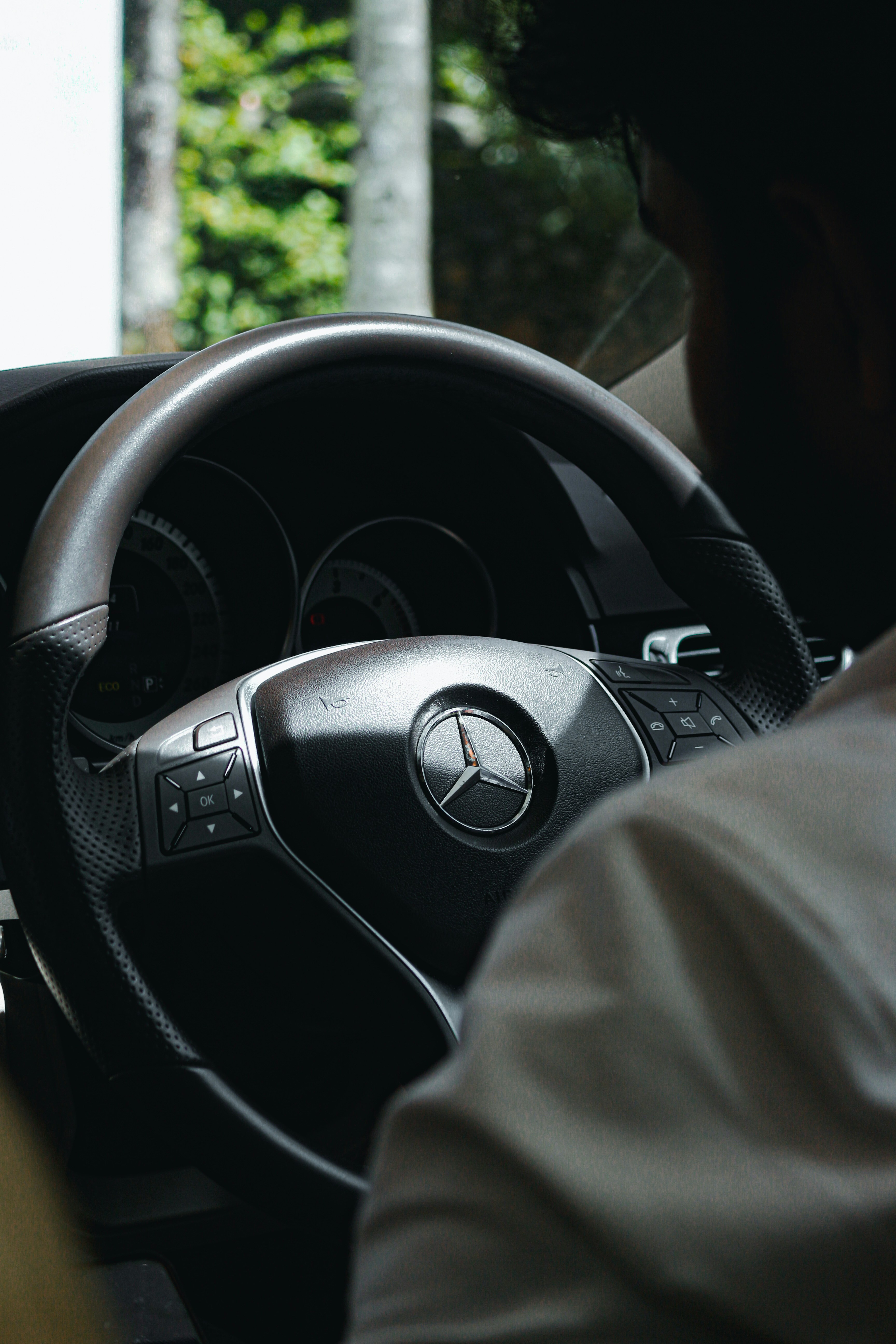 snow covered mountain during daytime