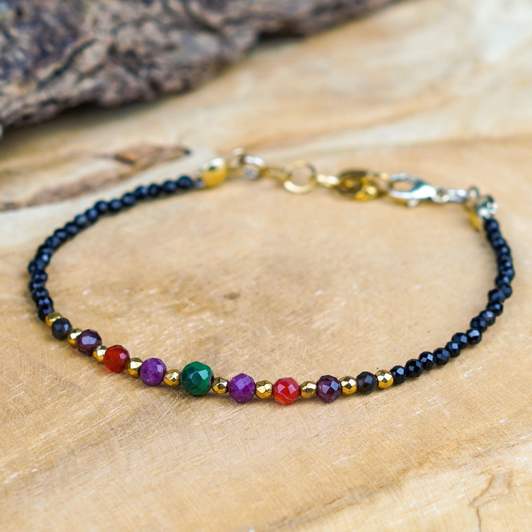 Barnsoletka dla znaku zodiaku Skorpion z kamieni natualnych regulowana z zapięciem