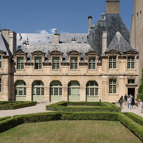 玛黑区苏利酒店的花园